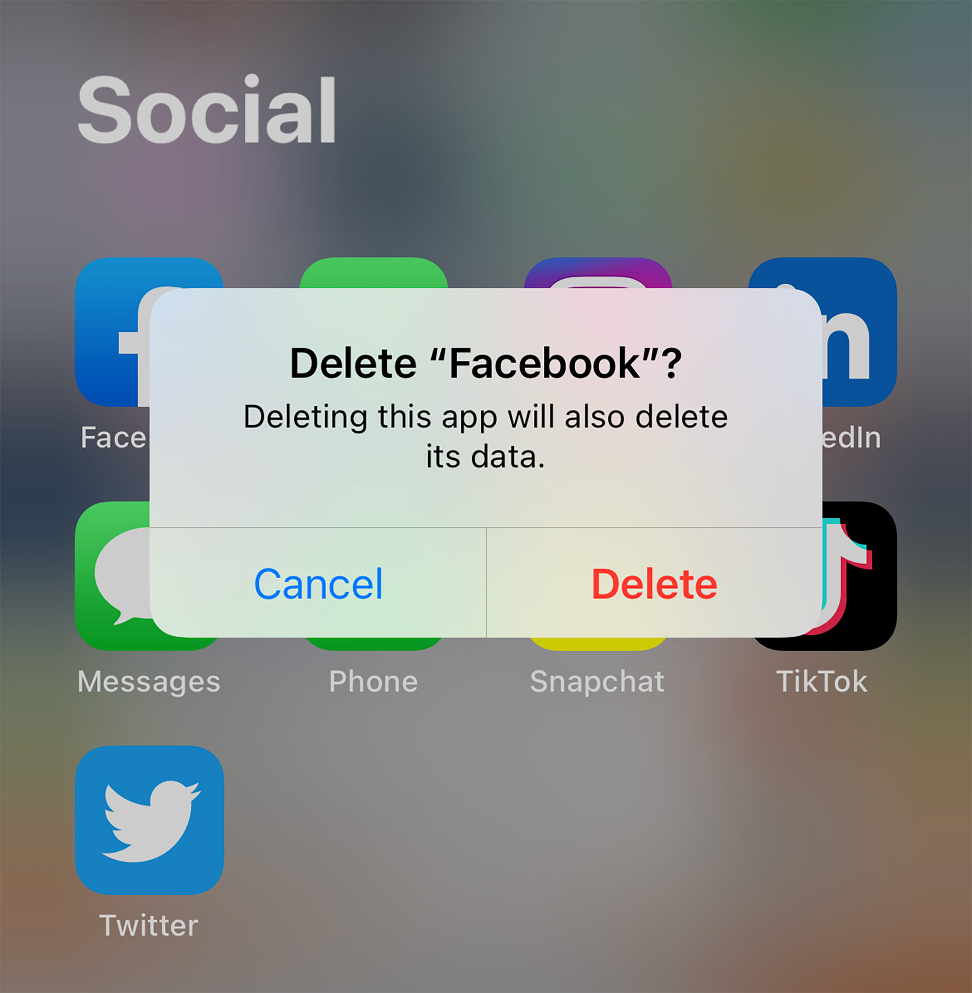 Facebook si chiude da solo
