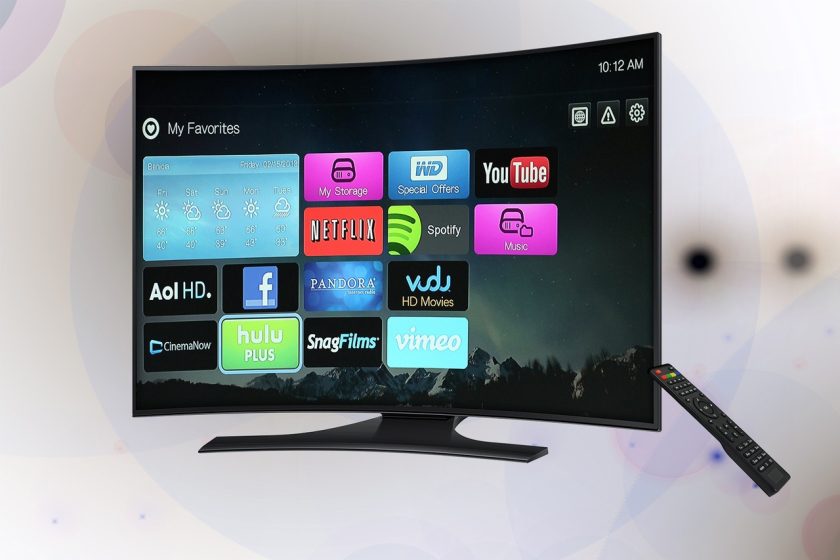 l’immagine rappresenta una tv smart, le quali immagini possono essere viste anche in streaming su un pc